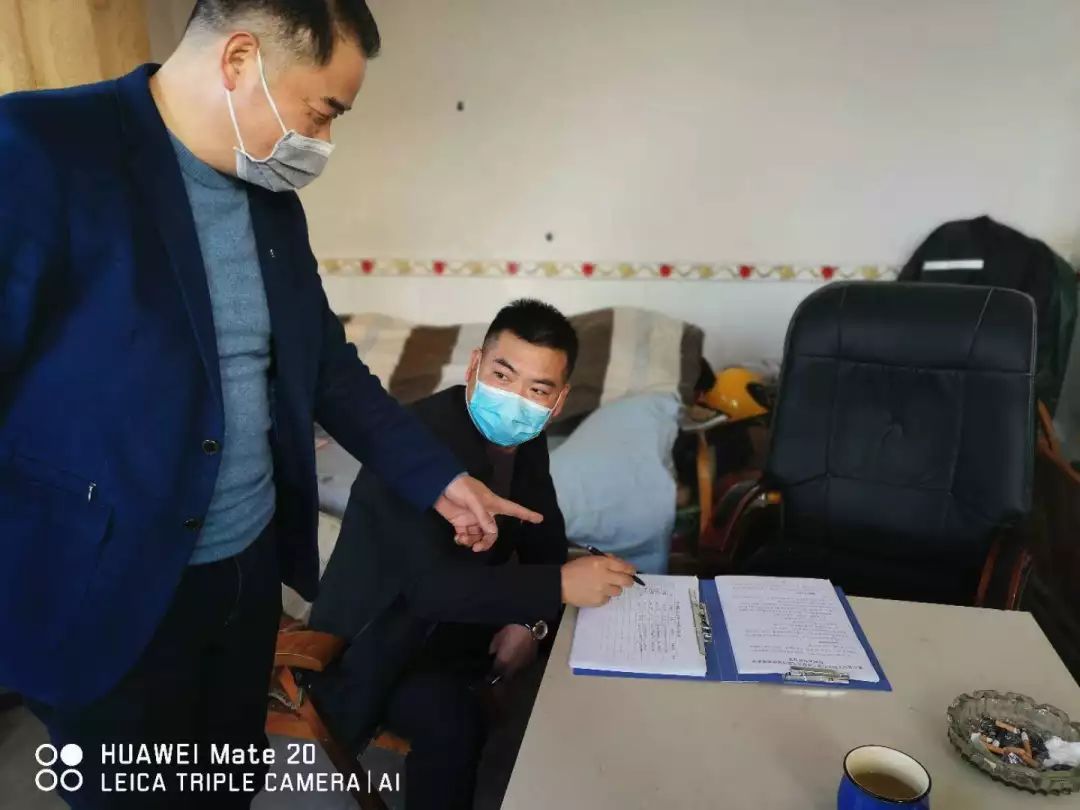 县委常委,常务副县长廖文伟督导新桥镇疫情防控及企业